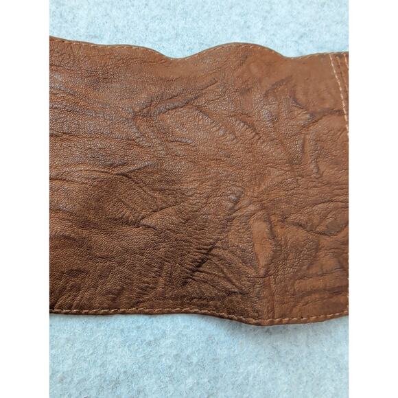 B- Low The Belt Brown Genuine Leather XS Wide Waist Belt Gold Buckle Medallion - Picture 7 of 13